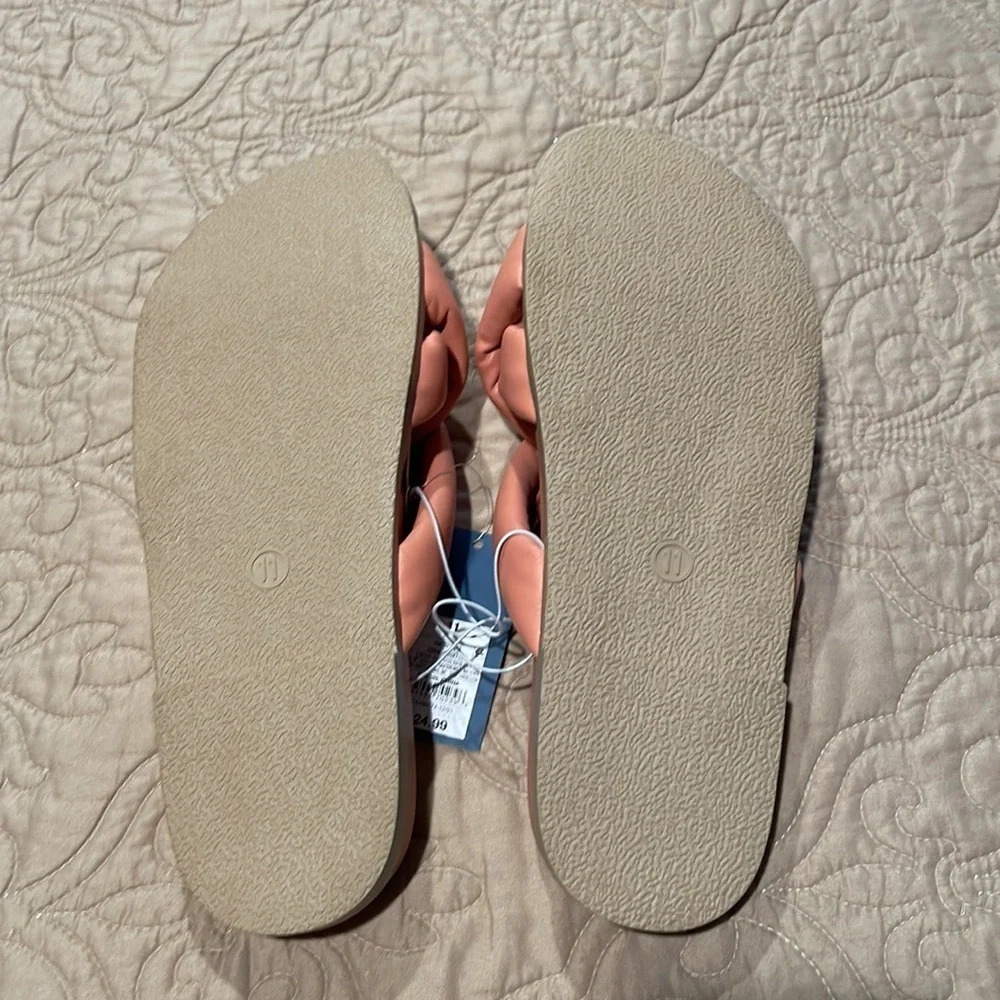 Cute Women’s Sandals - Picture 7 of 9